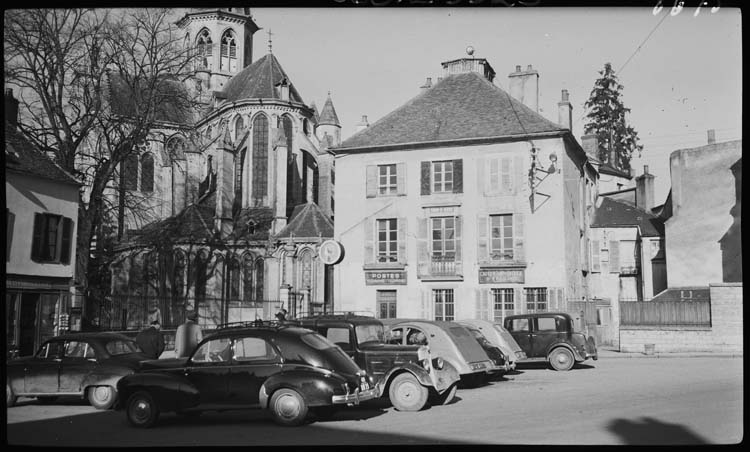 Chevet vu de la place de l’Ancienne-Comédie