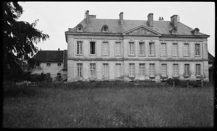 Façade sur jardin