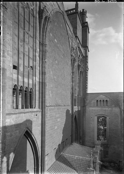 Pignon du choeur sur transept