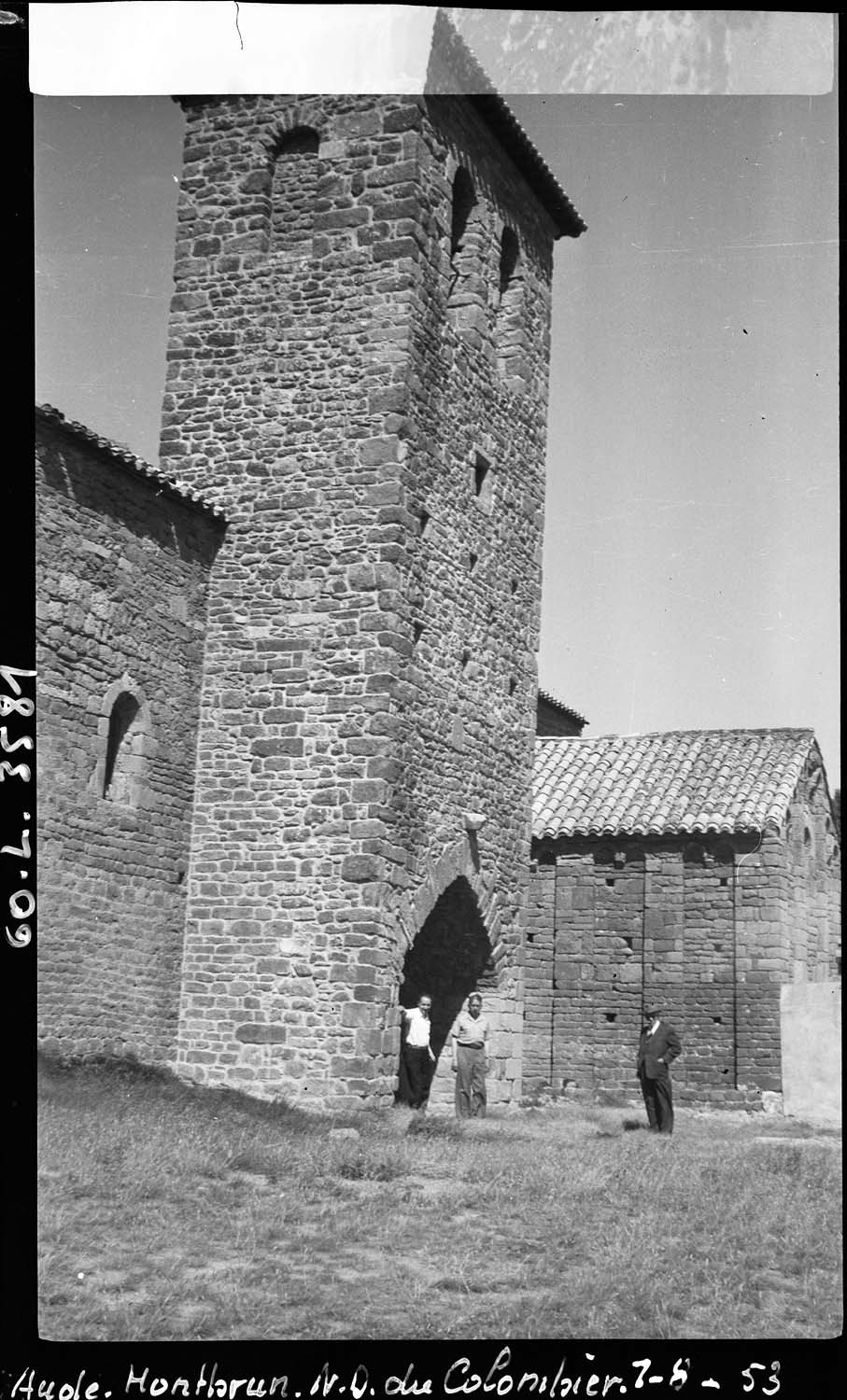 Clocher porche, transept