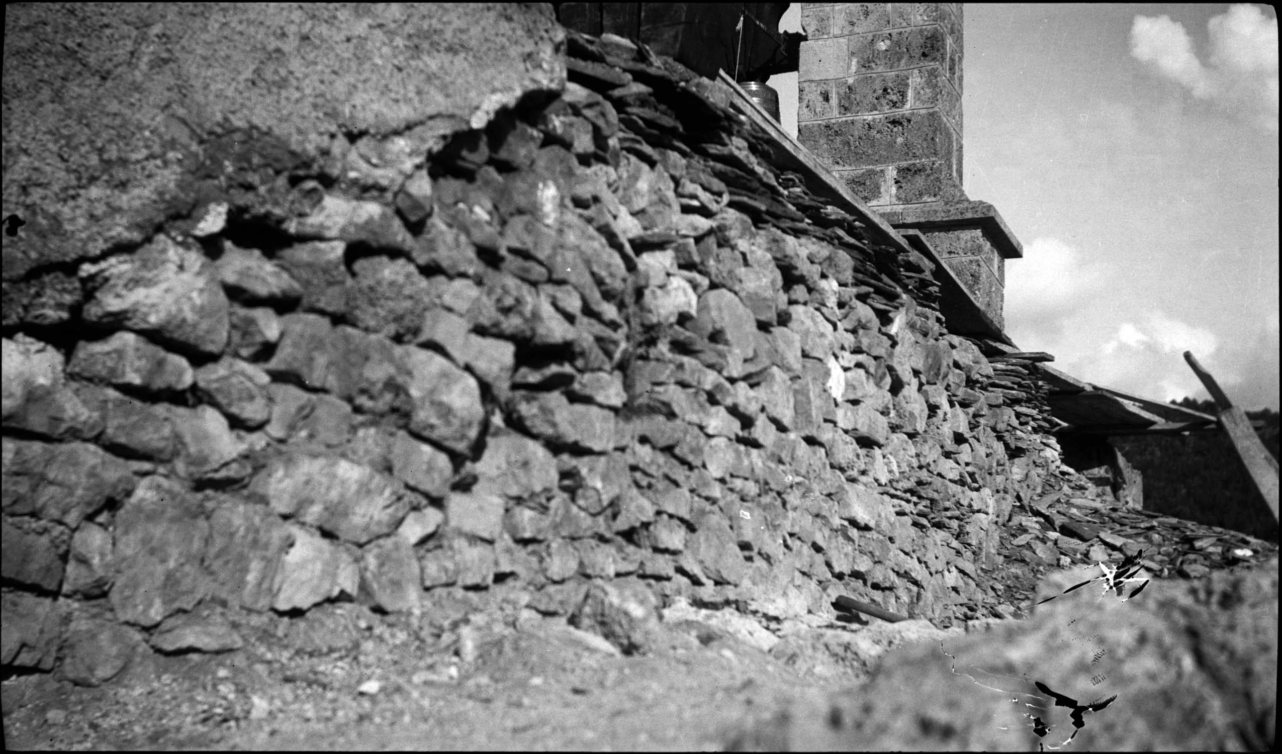 Mur gouttereau sud de la nef : détail