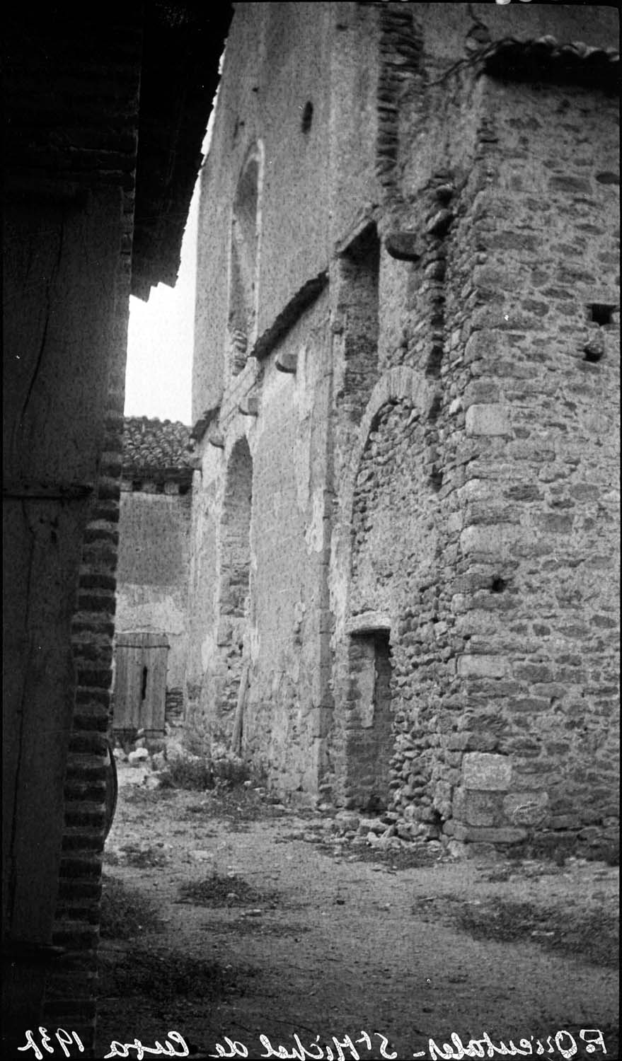 Façade ouest, angle sud-ouest. Partie romane démolie depuis