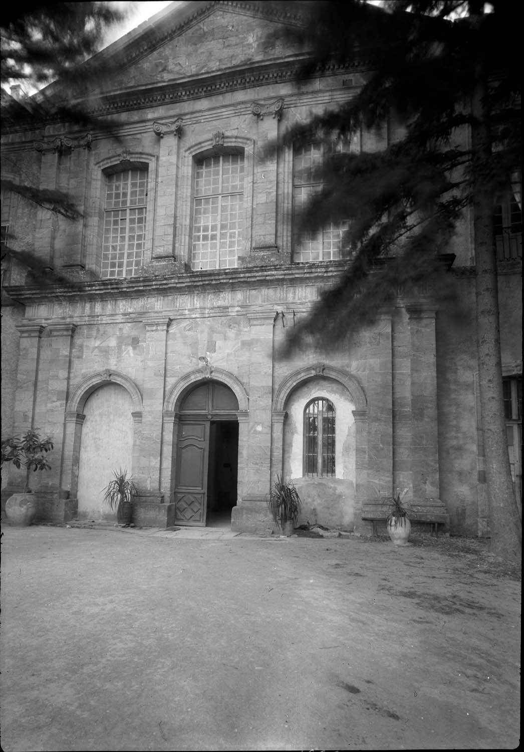 Bâtiment conventuel sur la cour d’honneur