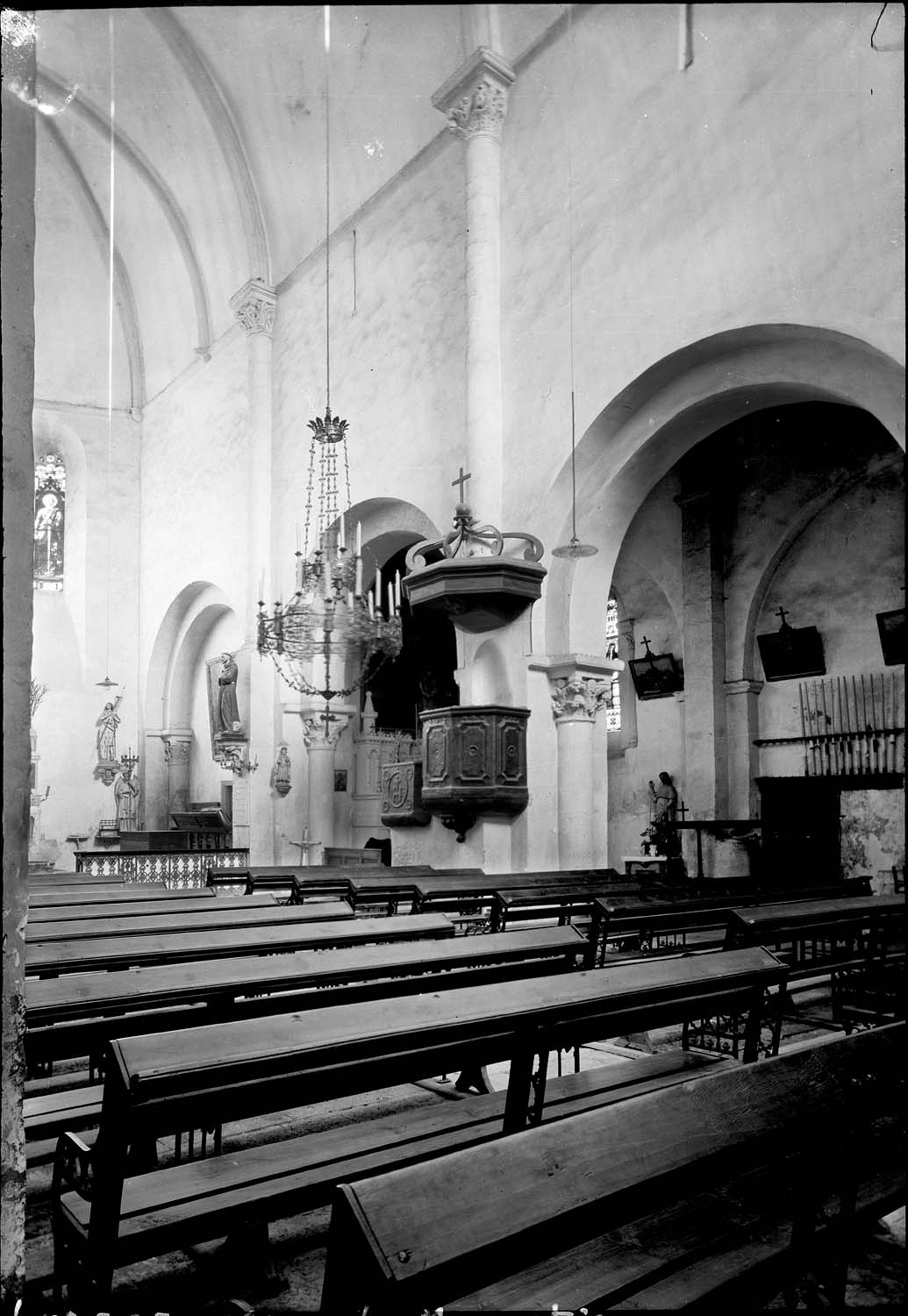 Intérieur en direction du collatéral nord