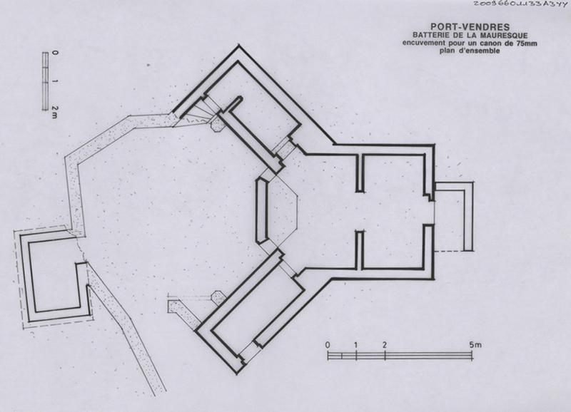 Batterie de la Mauresque : Encuvement pour un canon de 75 mm : plan d'ensemble.