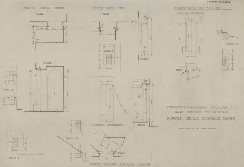 chapelle Haute : Porte enfeus nord : détails gonds B et A coupe et plan cotés ; Porte départ escalier donjon : plan ; Porte enfeu sud : élévation extérieure, coupe, détails gonds C et plan cotés ; Porte escalier donjon niveau haut : détails gonds E, plan et élévation intérieure cotés.