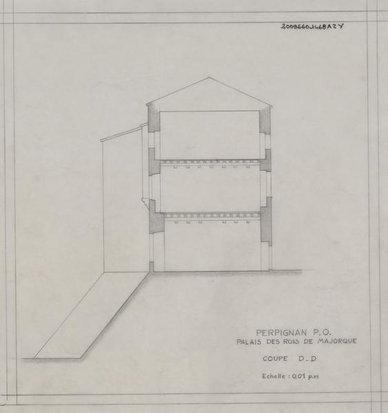 Palais des Rois de Majorque ; coté Ouest : coupe avant la galerie de l'aile Nord.