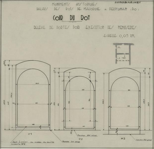 Palais des Rois de Majorque ; cour du Roi ; portes : plan de situation ; relevé coté pour exécution des menuiseries.