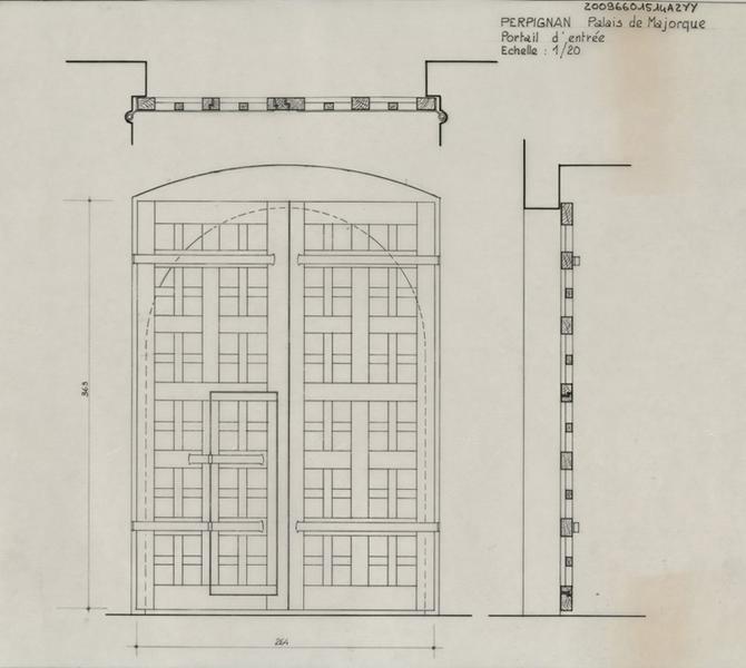 Palais des Rois de Majorque ; portail d'entrée : élévation et coupe cotées.