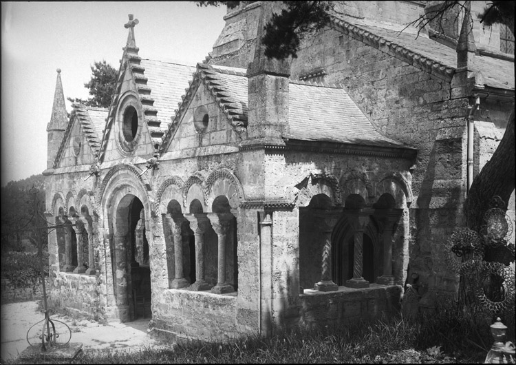 Ancien porche, angle sud-ouest