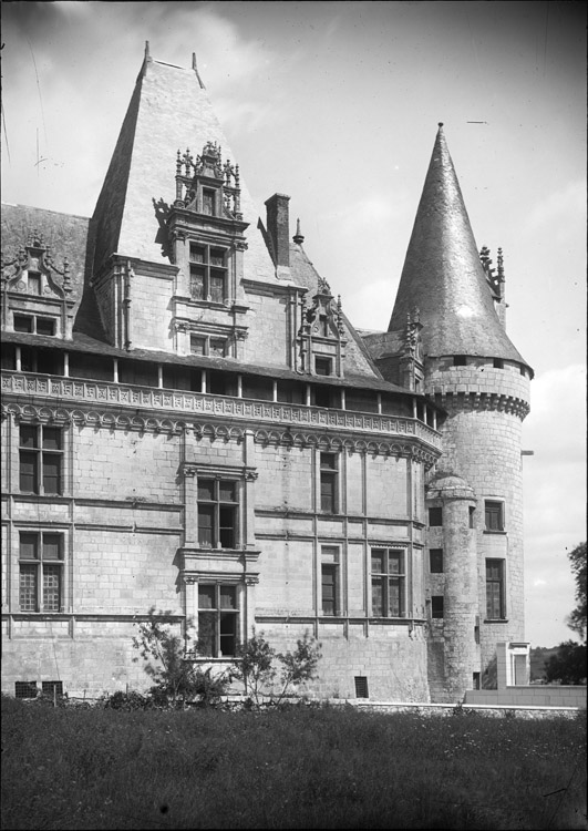 Façade sud du 16e siècle : partie droite