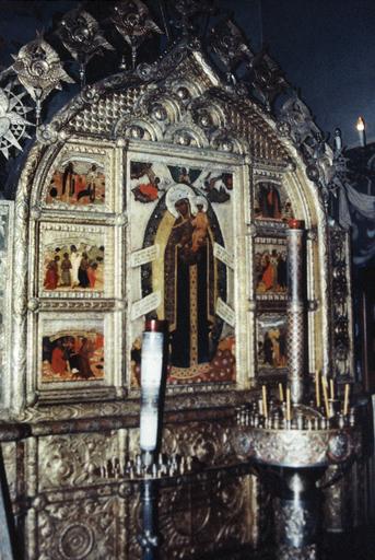 grande icône polyptyque : La Mère de Dieu, Secours des Affligés, avec ses six panneaux latéraux, son piétement et son encadrement - © Ministère de la Culture (France), Médiathèque du patrimoine et de la photographie (objets mobiliers), tous droits réservés