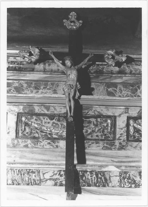 statue : Christ en croix, vue générale - © Ministère de la Culture (France), Médiathèque du patrimoine et de la photographie, diffusion RMN-GP