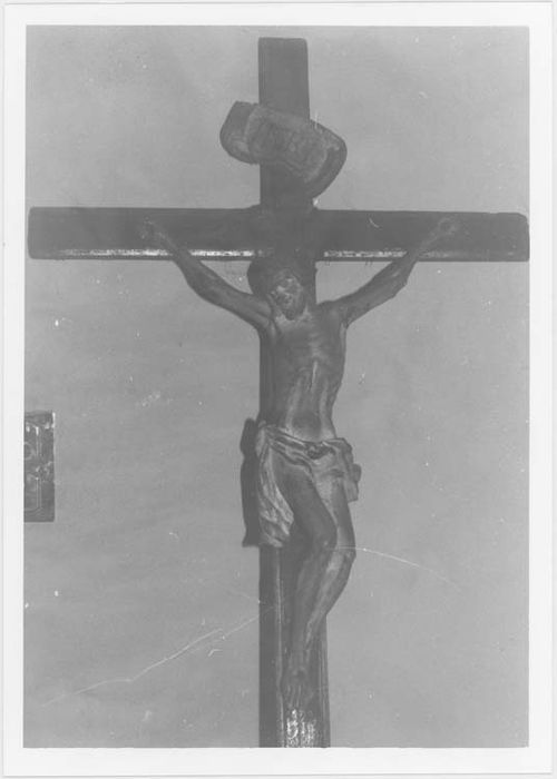 statue : Christ en croix – n°2, vue générale - © Ministère de la Culture (France), Médiathèque du patrimoine et de la photographie, diffusion RMN-GP