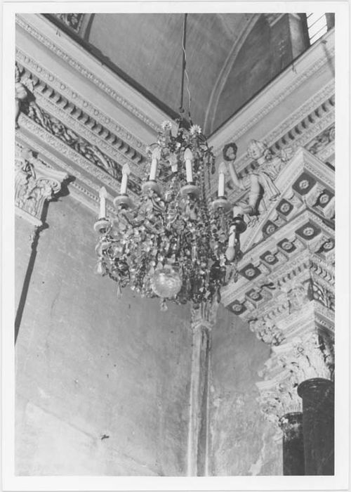 lustre d'église, vue générale - © Ministère de la Culture (France), Médiathèque du patrimoine et de la photographie, diffusion RMN-GP