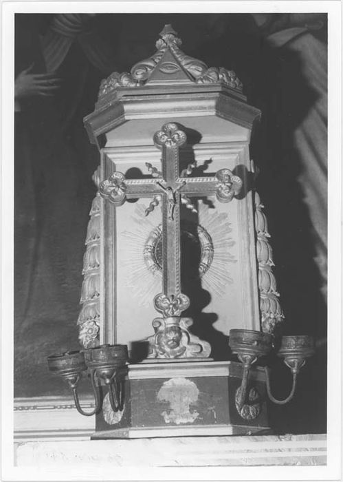 croix d'autel, vue générale
