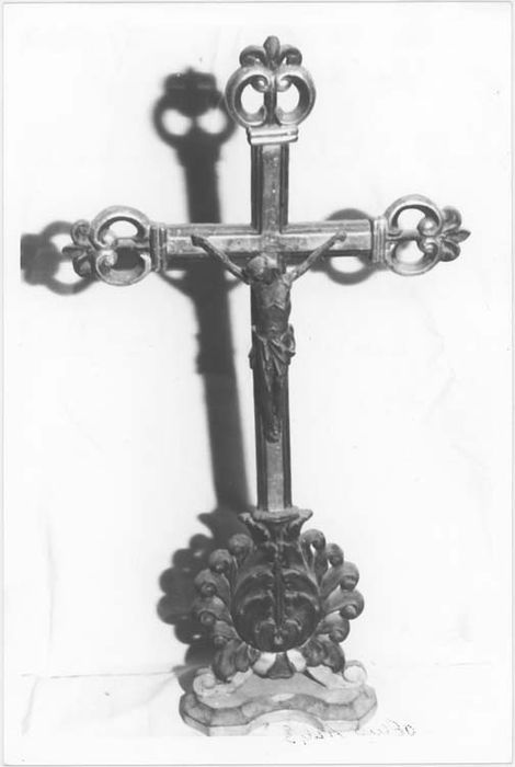 Croix d'autel