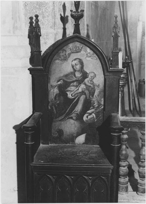 fauteuil de célébrant avec tableau : Donation du rosaire, vue partielle