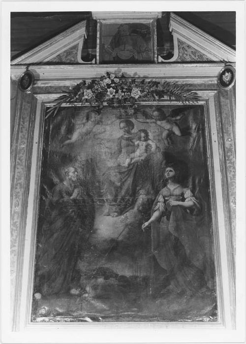 tableau d'autel : la Vierge entourée de sainte Lucie et de saint Pierre, vue générale - © Ministère de la Culture (France), Médiathèque du patrimoine et de la photographie, diffusion RMN-GP