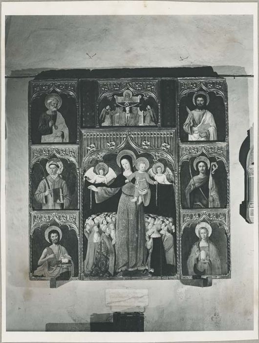 3 tableaux d'un ancien triptyque : la Vierge de la miséricorde entourée de six saints peints sur fond d'or - © Ministère de la Culture (France), Médiathèque du patrimoine et de la photographie, diffusion GrandPalaisRmn Photo