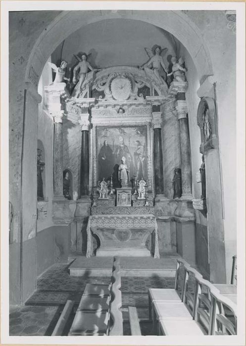 autel et retable de la chapelle Saint-Claude, statues, tableau : Saint Claude, saint Maur et saint Crépin - © Ministère de la Culture (France), Médiathèque du patrimoine et de la photographie, diffusion GrandPalaisRmn Photo
