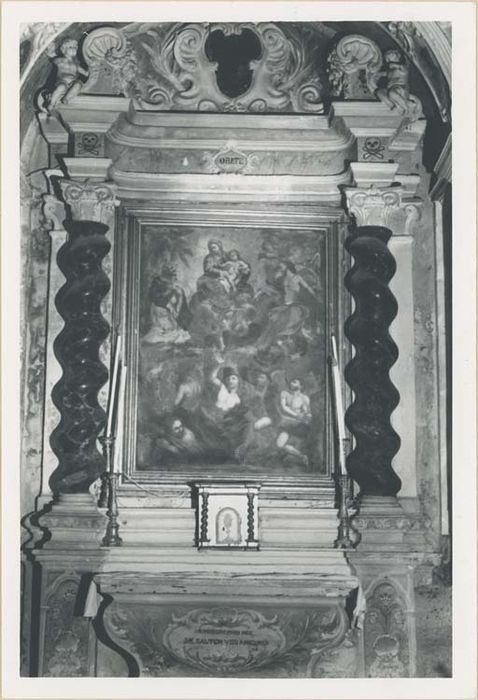autel retable de la chapelle du Purgatoire, tableau : Saint Roch et saint Jean-Baptiste intercédant auprès de la Vierge à l'Enfant pour les Ames du Purgatoire - © Ministère de la Culture (France), Médiathèque du patrimoine et de la photographie, diffusion GrandPalaisRmn Photo