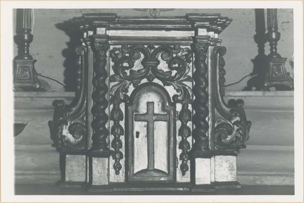 autel retable du Rosaire, tableau : l'Institution et mystères du rosaire - © Ministère de la Culture (France), Médiathèque du patrimoine et de la photographie, diffusion GrandPalaisRmn Photo