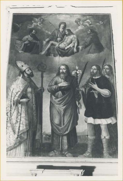 autel retable de la chapelle Saint-Joseph, tableau : Saint Joseph entouré de saint Augustin, un saint martyr, la Vierge douloureuse, saint Mathieu et saint François d'Assise - © Ministère de la Culture (France), Médiathèque du patrimoine et de la photographie, diffusion GrandPalaisRmn Photo