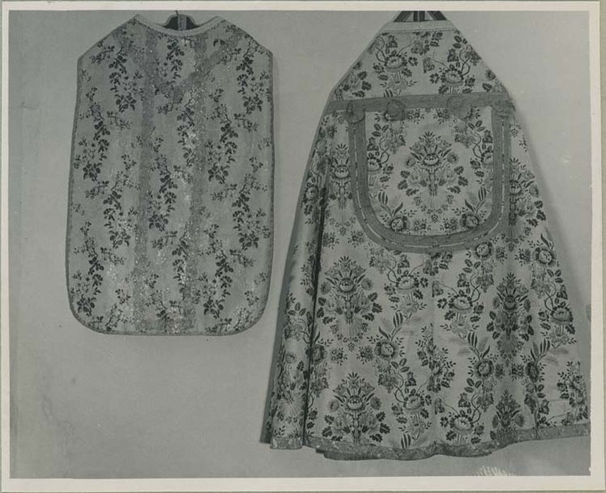 chasuble, dalmatique, chape (ornement)