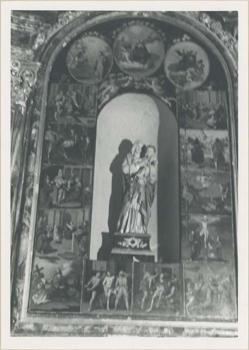 autel et retable de Notre-Dame-du-Rosaire, statue : Vierge à l'Enfant, tableau : les Mystères du rosaire - © Ministère de la Culture (France), Médiathèque du patrimoine et de la photographie, diffusion GrandPalaisRmn Photo