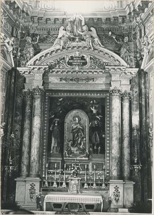 retable de la chapelle de la Vierge, tableau : Saint Rosalie et saint Roch, statue : l'Immaculée Conception dite l'Assomption