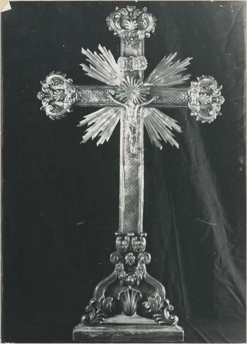 croix d'autel