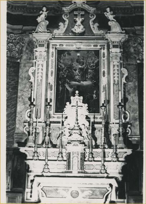 autel, 2 gradins, tabernacle et exposition (maître-autel) - © Ministère de la Culture (France), Médiathèque du patrimoine et de la photographie, diffusion GrandPalaisRmn Photo