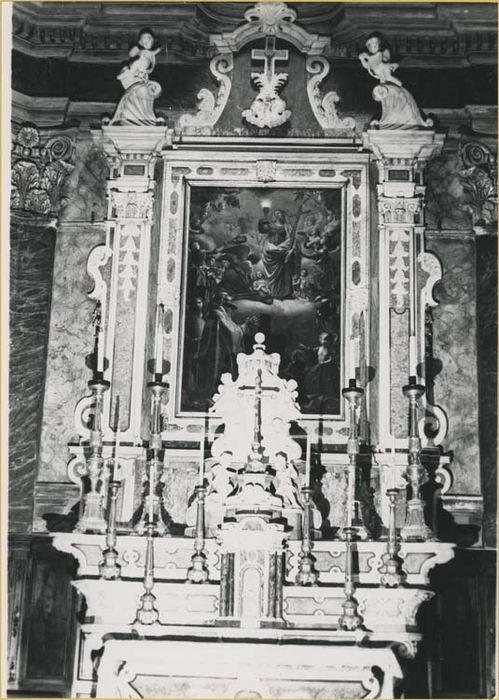 autel, 2 gradins, tabernacle et exposition (maître-autel) - © Ministère de la Culture (France), Médiathèque du patrimoine et de la photographie, diffusion GrandPalaisRmn Photo