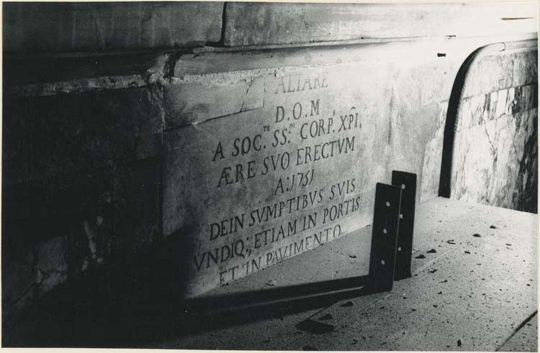 autel, 2 gradins, tabernacle et exposition (maître-autel)