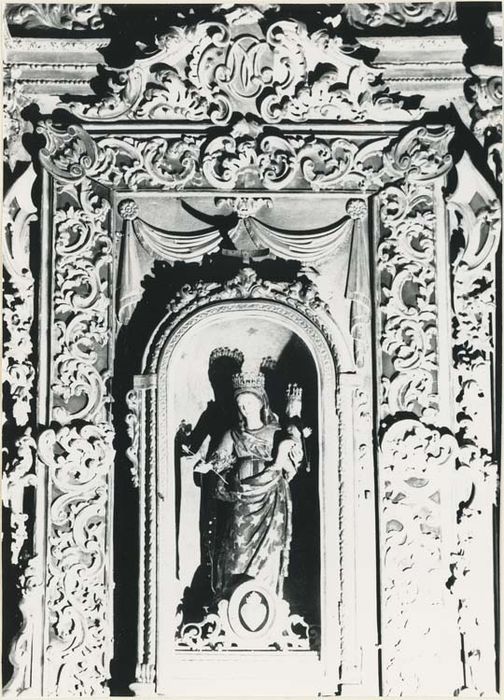 statue : Notre-Dame de consolation dite Notre-Dame-de-la-ceinture, lambris de revêtement - © Ministère de la Culture (France), Médiathèque du patrimoine et de la photographie, diffusion GrandPalaisRmn Photo