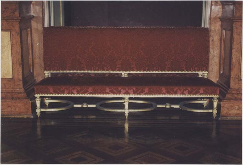 banquette (ensemble de onze banquettes et quatre fauteuils) - © Ministère de la Culture (France), Médiathèque du patrimoine et de la photographie, diffusion GrandPalaisRmn Photo