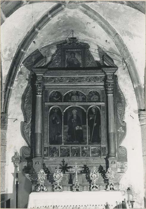 autel retable encadrant le polyptique de saint Antoine-abbé - © Ministère de la Culture (France), Médiathèque du patrimoine et de la photographie, diffusion GrandPalaisRmn Photo