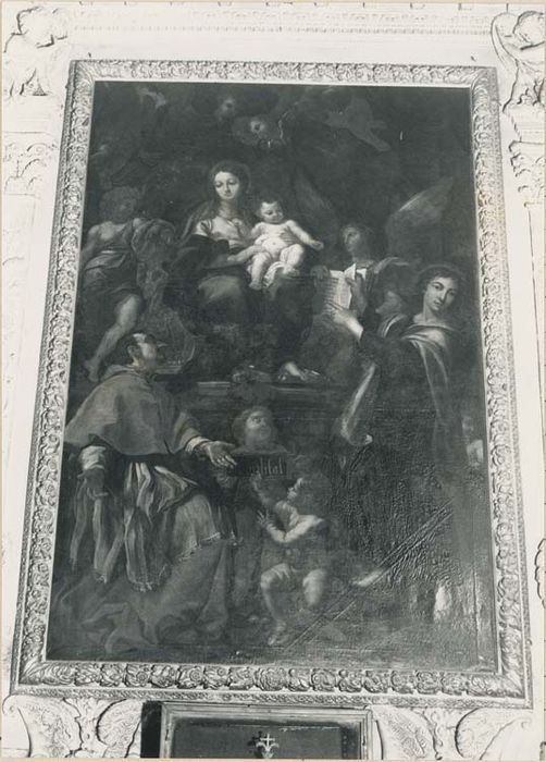 tableau, cadre : la Vierge à l'Enfant entre saint Charles Borromée et saint Jean l'évangéliste - © Ministère de la Culture (France), Médiathèque du patrimoine et de la photographie, diffusion GrandPalaisRmn Photo