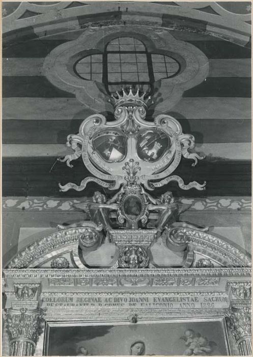 autel et retable de la Vierge Immaculée, prédelle : le Christ entre les apôtres, tableau : la Vierge Immaculée entre saint Antoine ermite et un saint Evêque, ainsi que saint Jean l'évangéliste et saint Jean-Baptiste