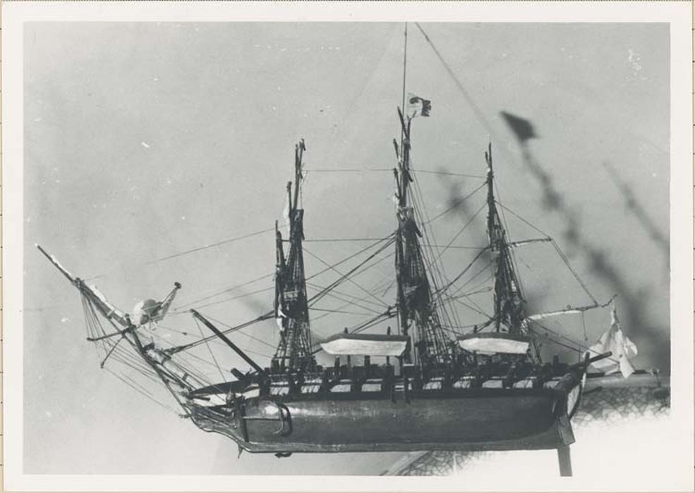 maquette de bateau ex-voto : Corvette