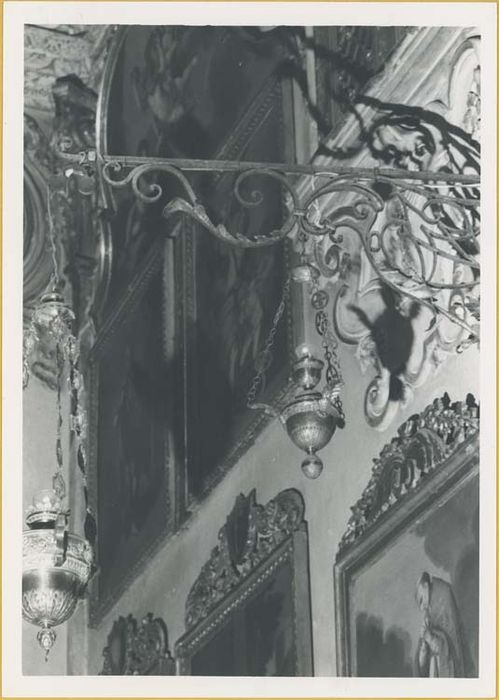 lampe de sanctuaire avec console de suspension - © Ministère de la Culture (France), Médiathèque du patrimoine et de la photographie, diffusion GrandPalaisRmn Photo