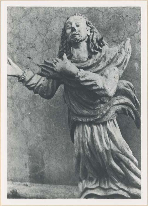 statue : Apôtre du calvaire