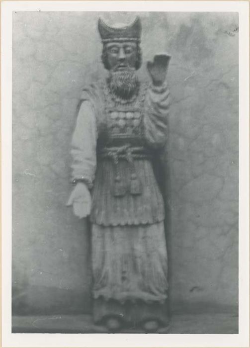 statue : le Grand prêtre