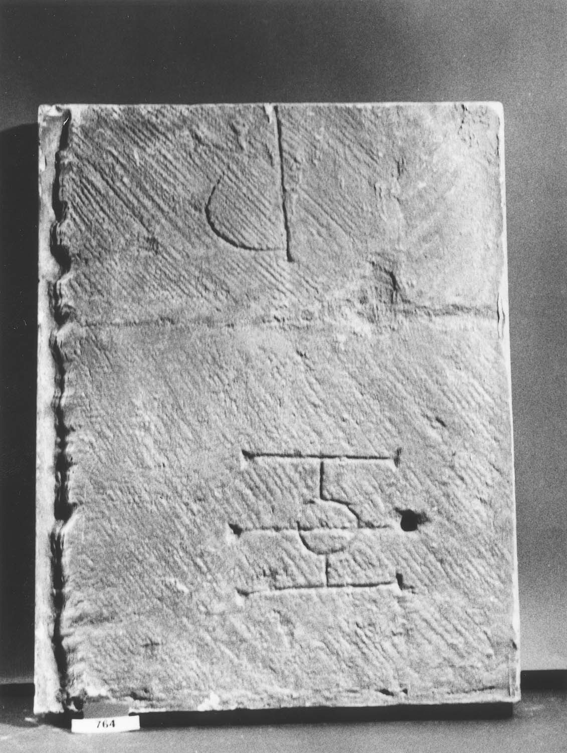 Moulage de signes lapidaires