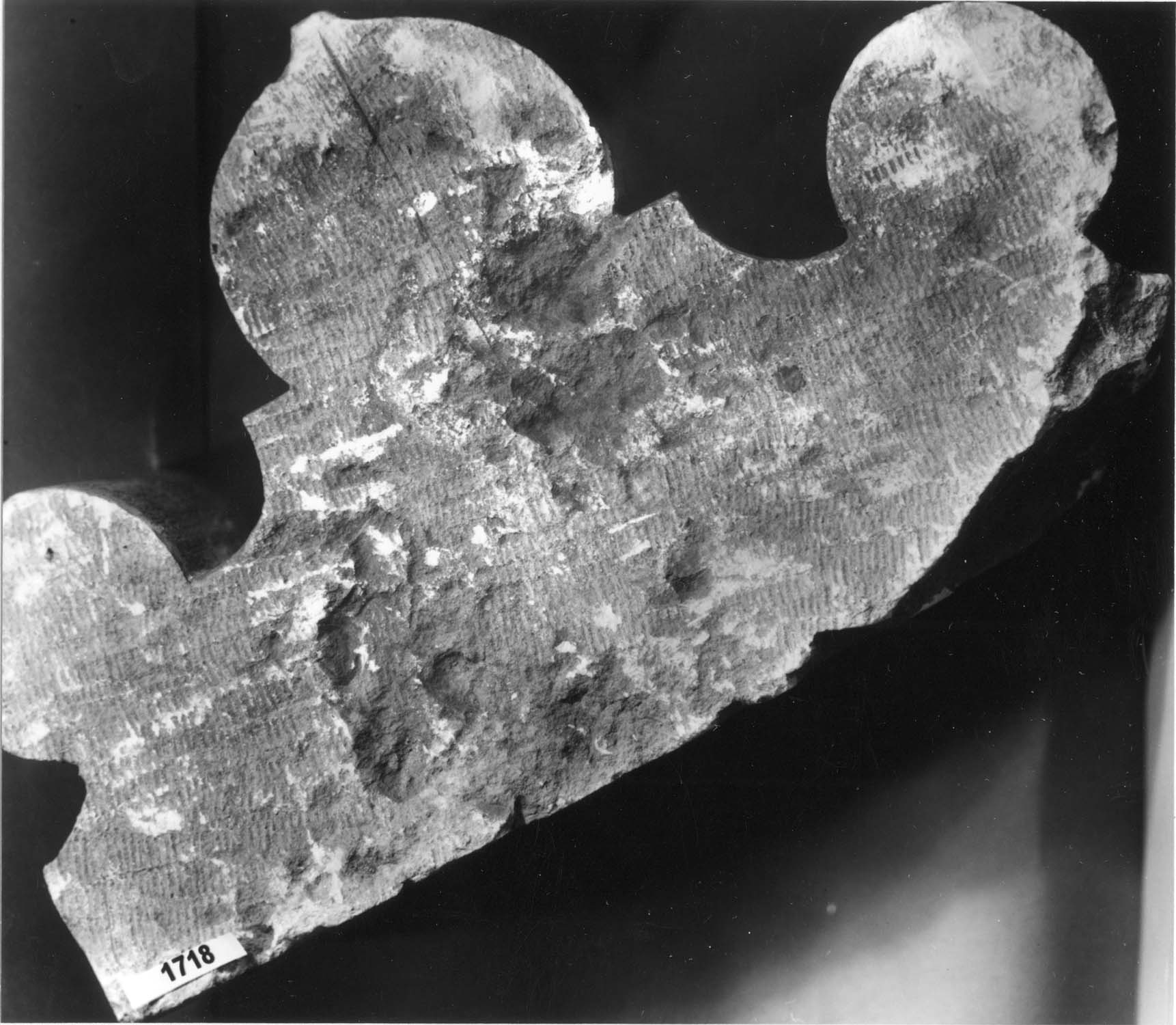Fragment de doubleau en pierre de Caumont