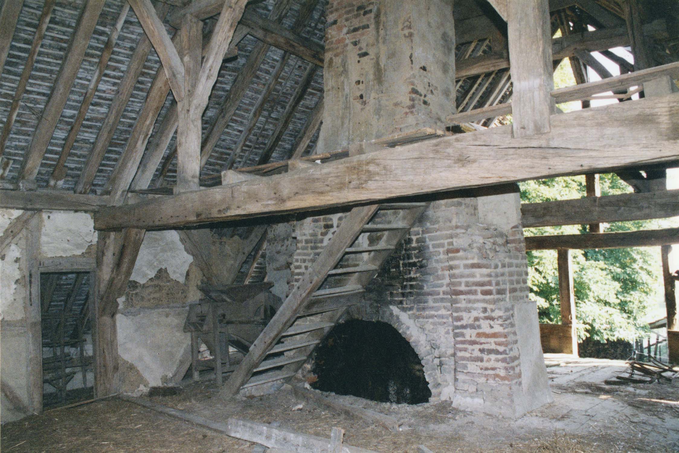 Cheminée au 1er étage