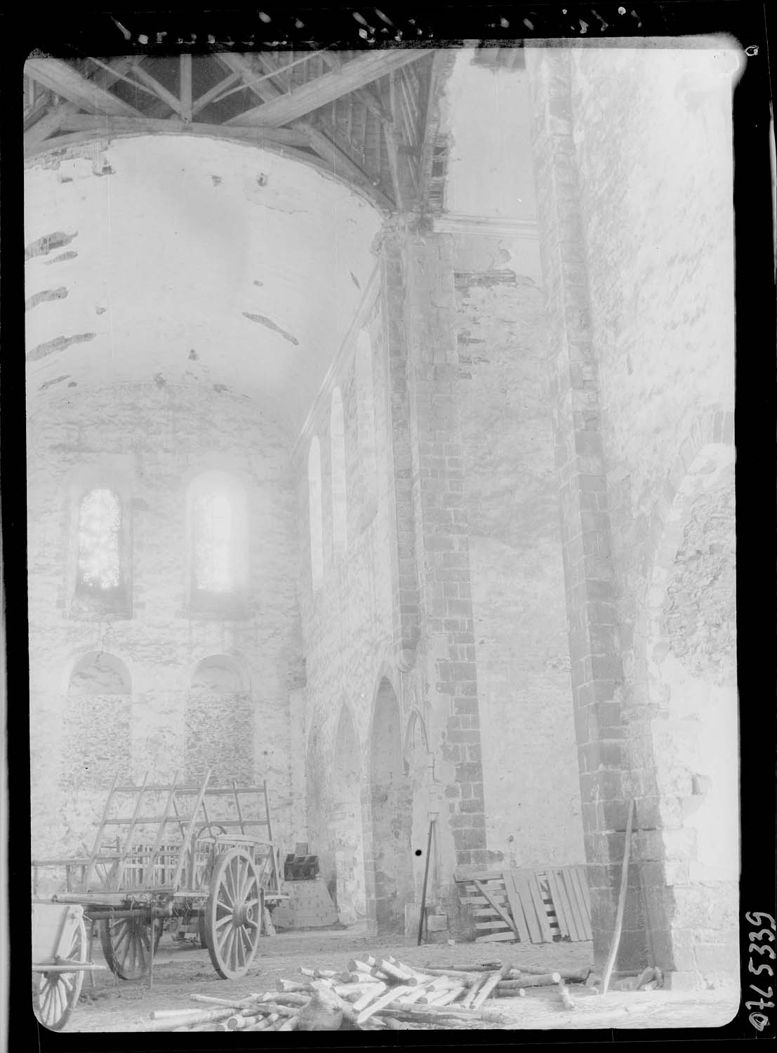 Vue intérieure de l'église abbatiale