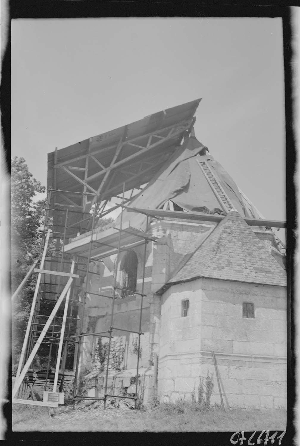 Chevet, restauration de la toiture