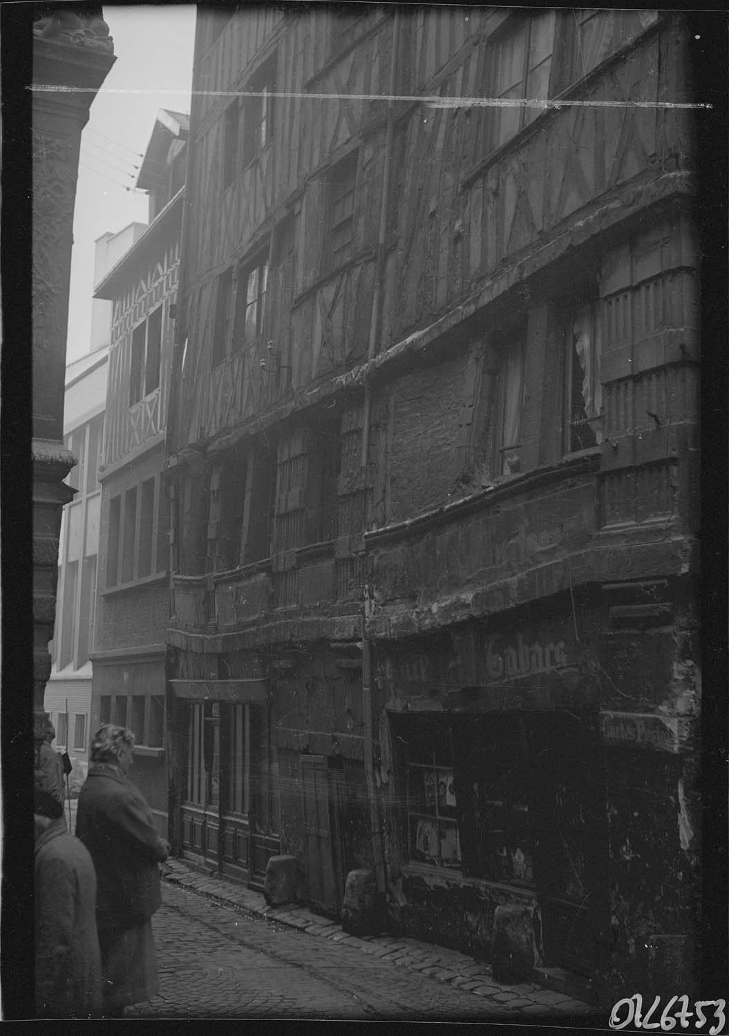 Vue en perspective de la partie basse de la façade rue des Vergetiers